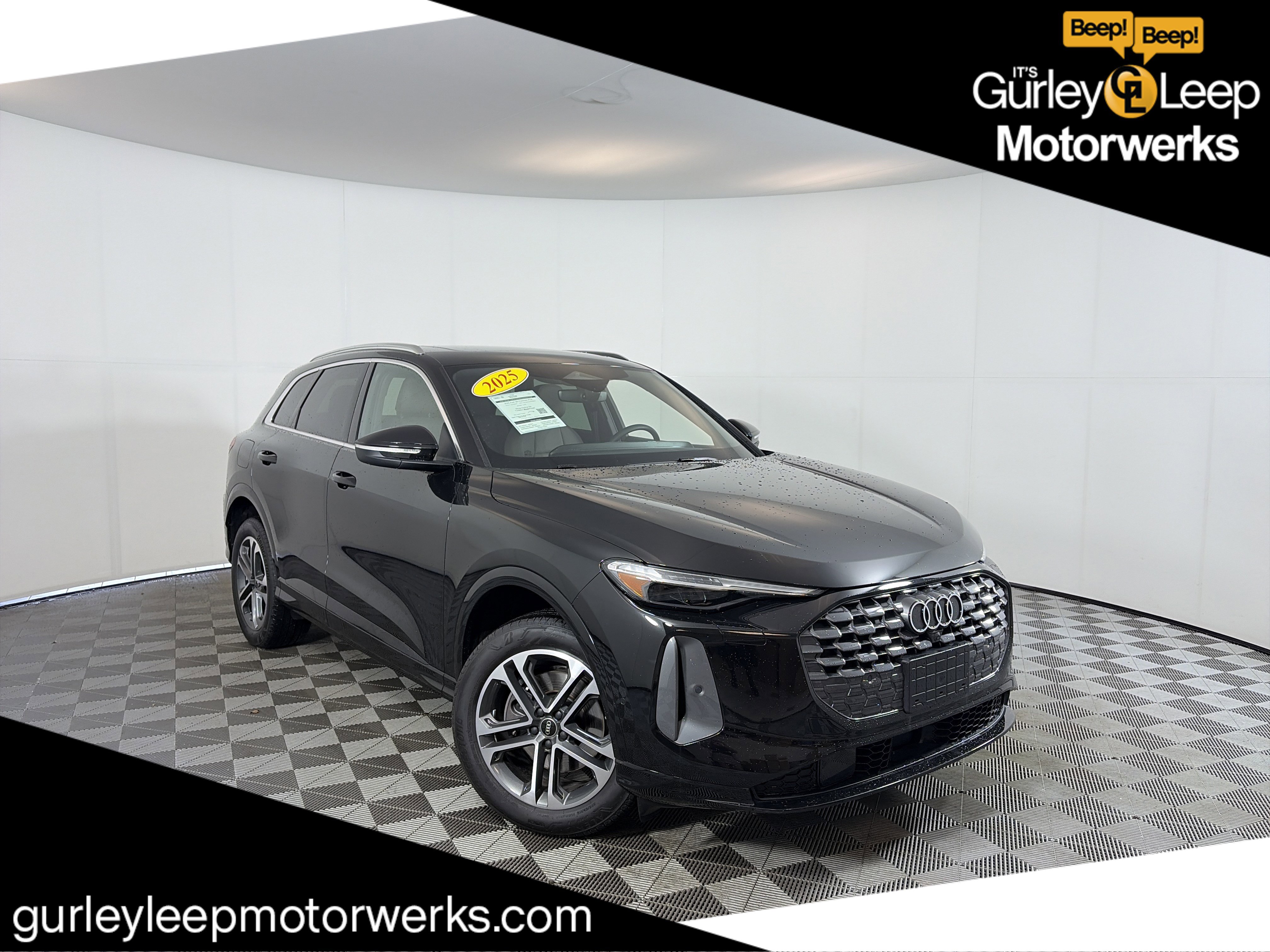 Used 2025 Audi Q5 Premium Plus w/ Premium Plus AWD/4WD image 1