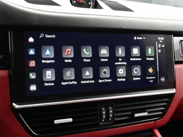 Certified 2023 Porsche Cayenne Platinum Edition image 10