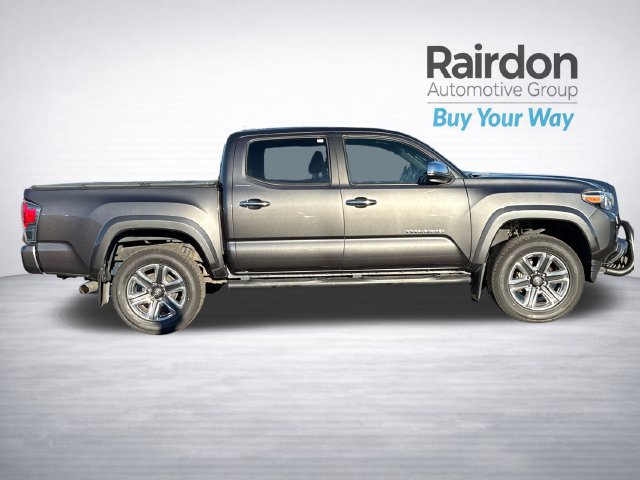 Used 2017 Toyota Tacoma Limited w/ Tow Package AWD/4WD image 8