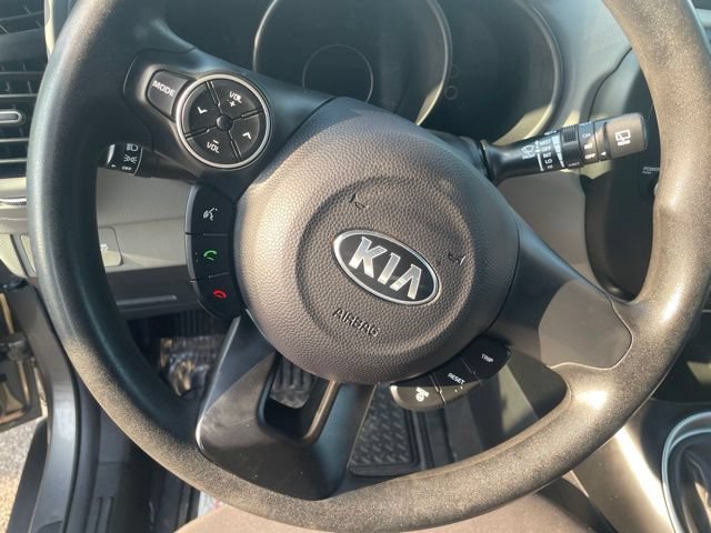 Used 2015 Kia Soul FWD image 30