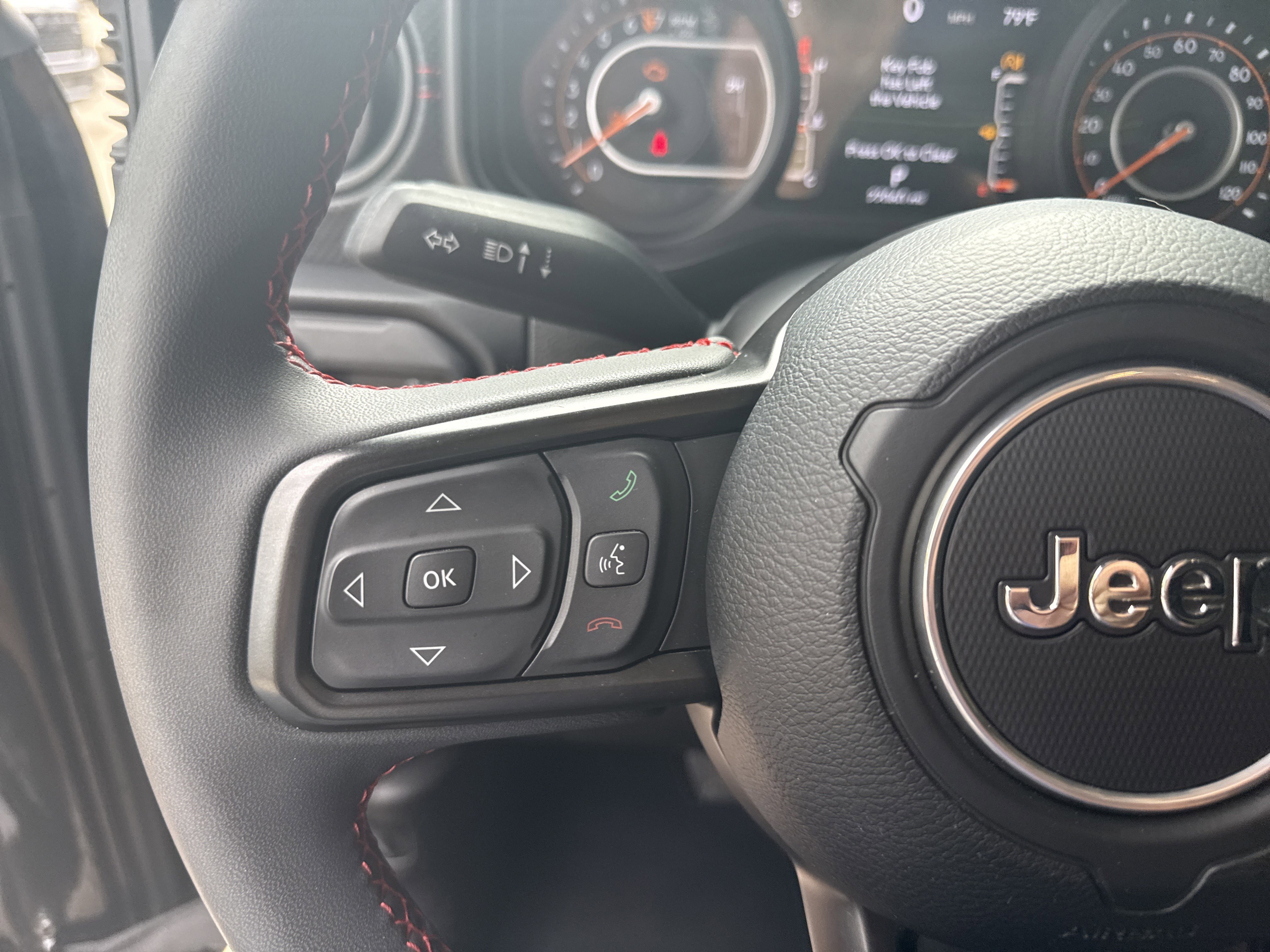 Used 2024 Jeep Gladiator Rubicon image 25