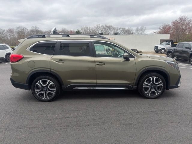 Used 2023 Subaru Ascent Limited AWD/4WD image 7
