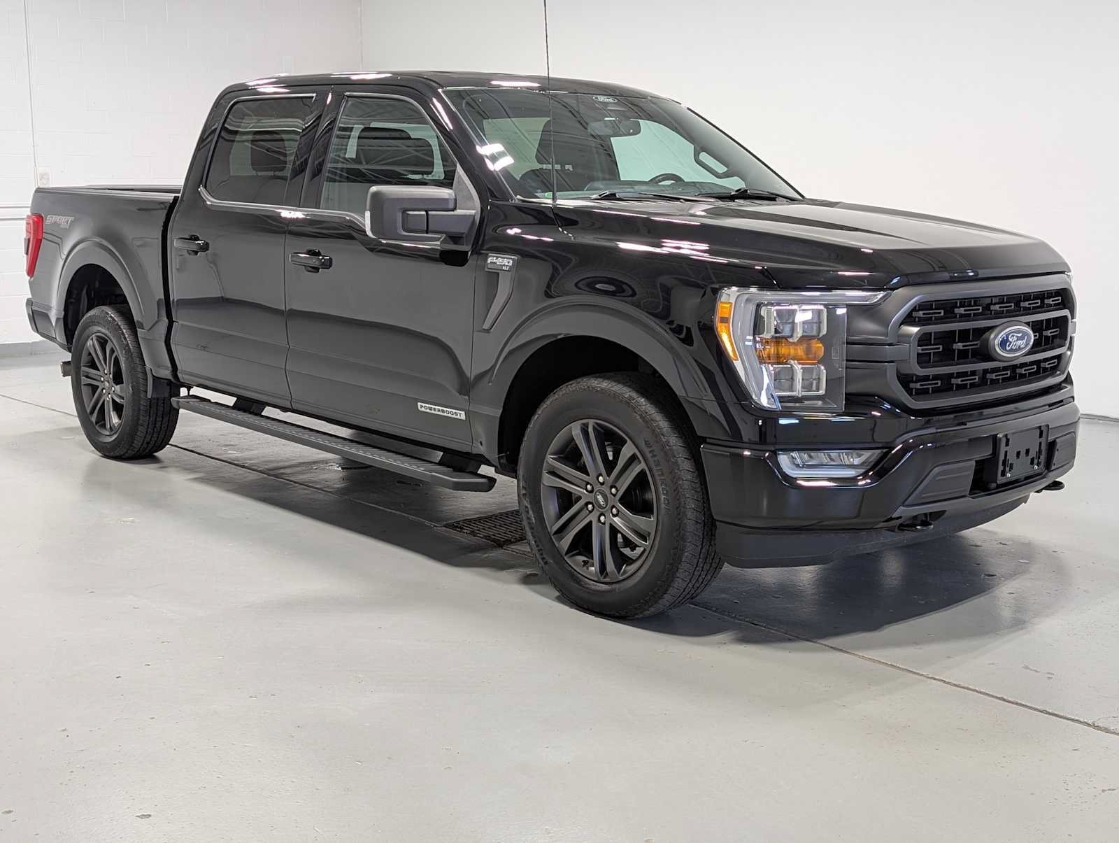 Used 2022 Ford F150 XLT w/ Equipment Group 302A High AWD/4WD image 6