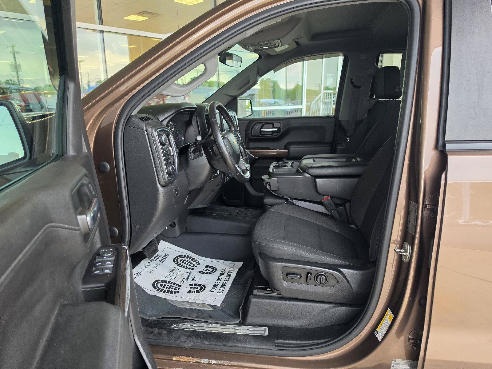 Used 2019 Chevrolet Silverado 1500 LT w/ All-Star Edition AWD/4WD image 11