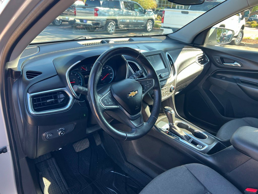 Used 2018 Chevrolet Equinox LT FWD image 17