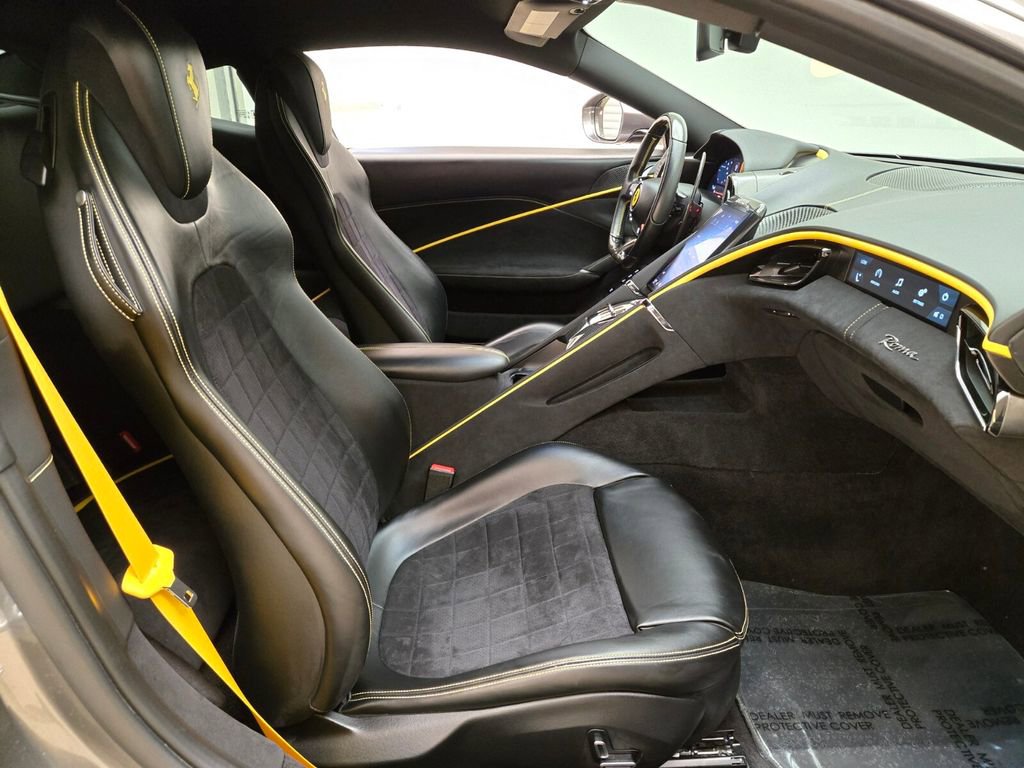 Used 2022 Ferrari Roma RWD image 24