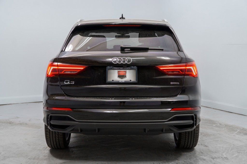 Used 2024 Audi Q3 2.0T Premium Plus w/ Premium Plus Package image 6