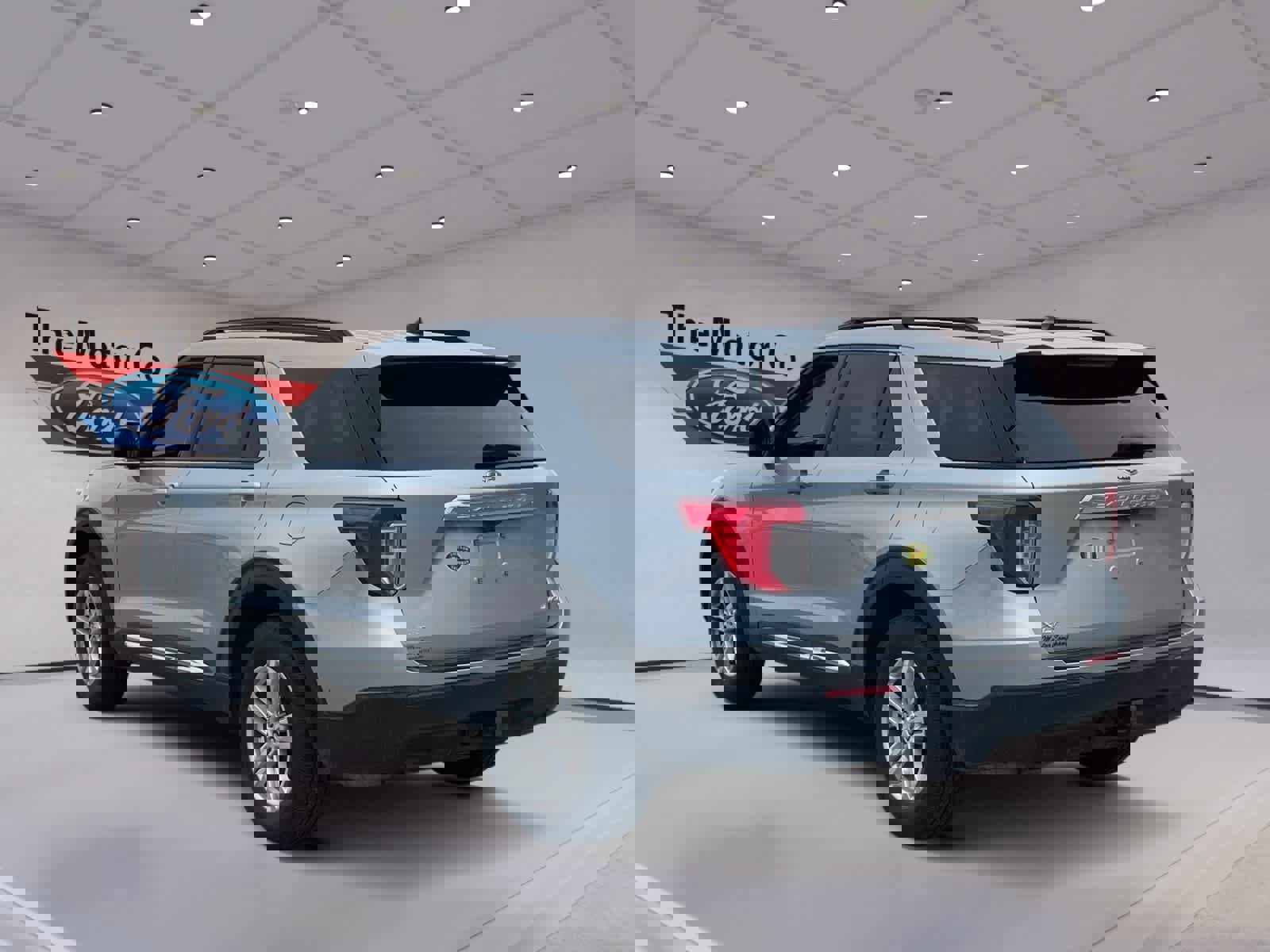 Certified 2022 Ford Explorer XLT w/ Class IV Trailer Tow Package image 7