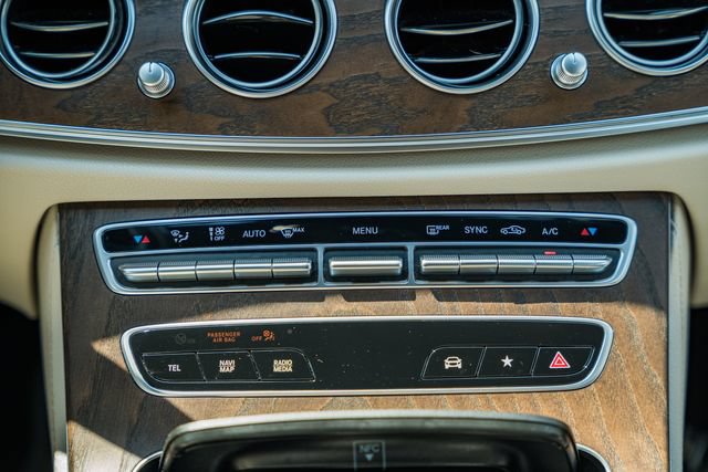 Used 2023 Mercedes-Benz E 350 4MATIC Sedan image 23