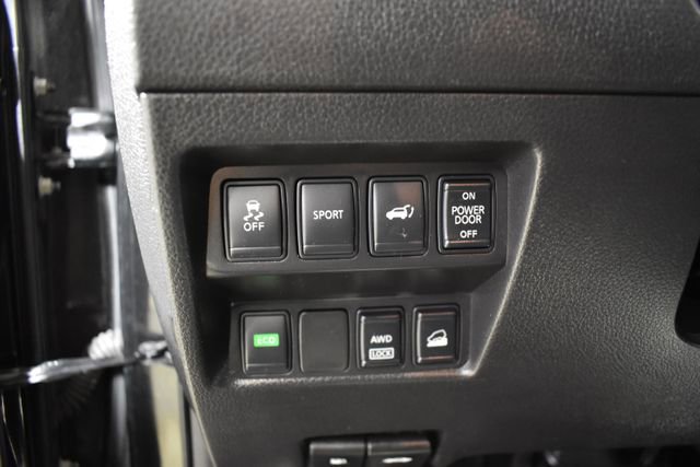 Used 2016 Nissan Rogue SL AWD/4WD image 14