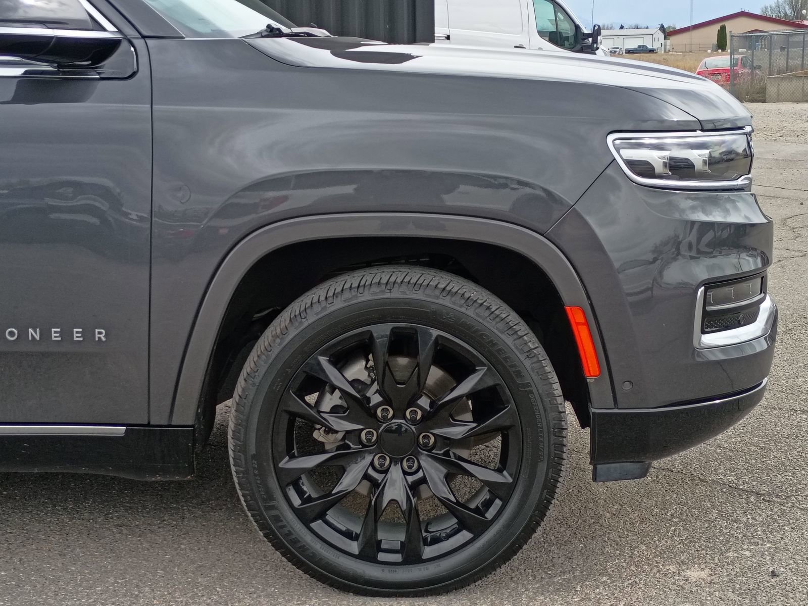 Used 2022 Jeep Grand Wagoneer Series I image 4