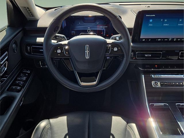 Used 2025 Lincoln Aviator Reserve w/ Illumination Package image 20