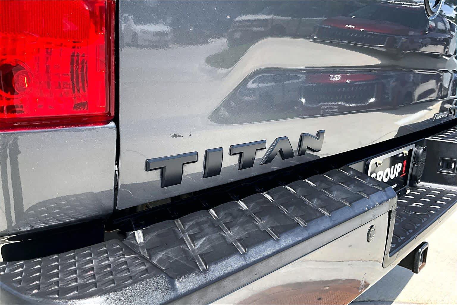 Used 2019 Nissan Titan SV w/ SV Convenience Package AWD/4WD image 29