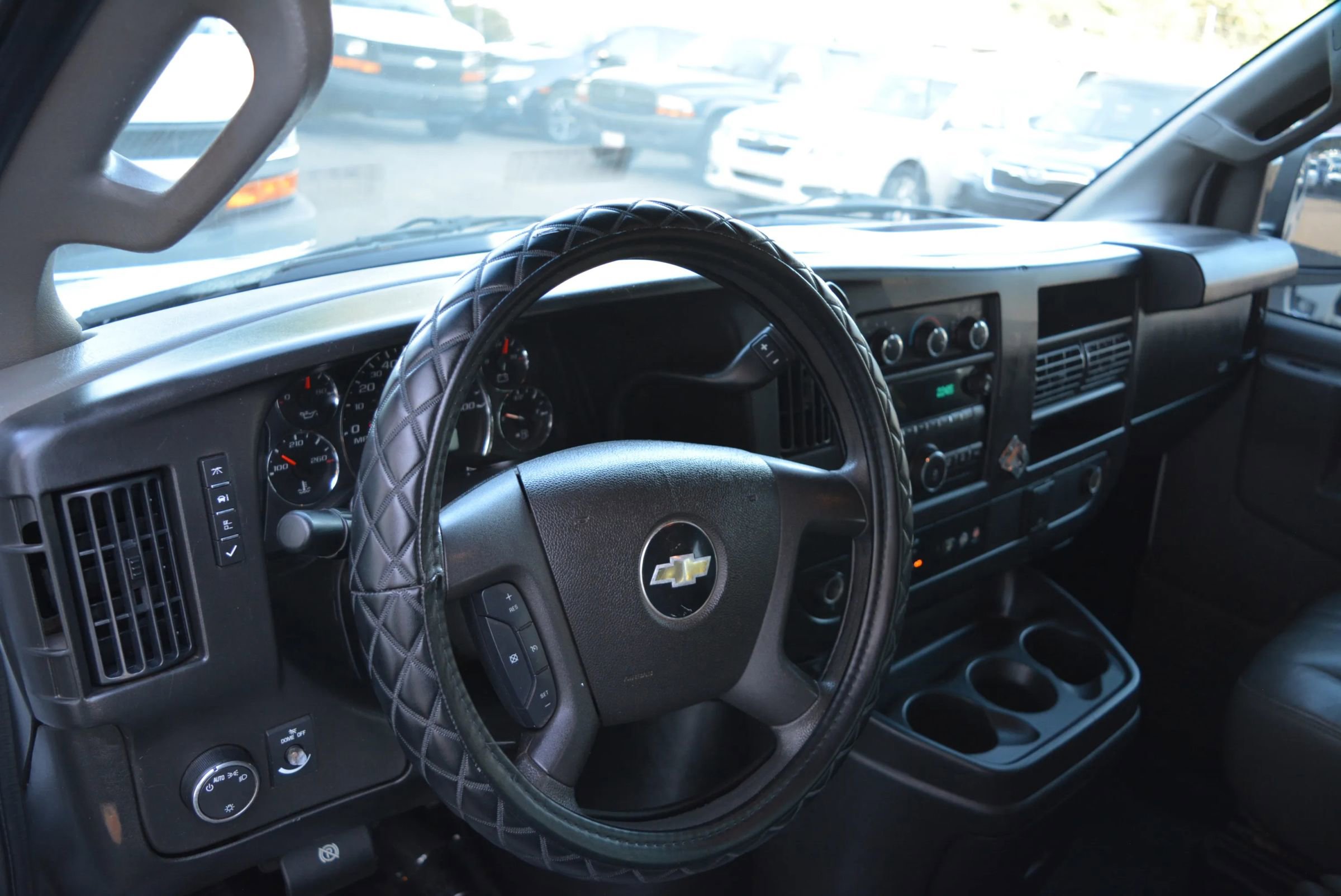 Used 2017 Chevrolet Express 3500 LS image 29