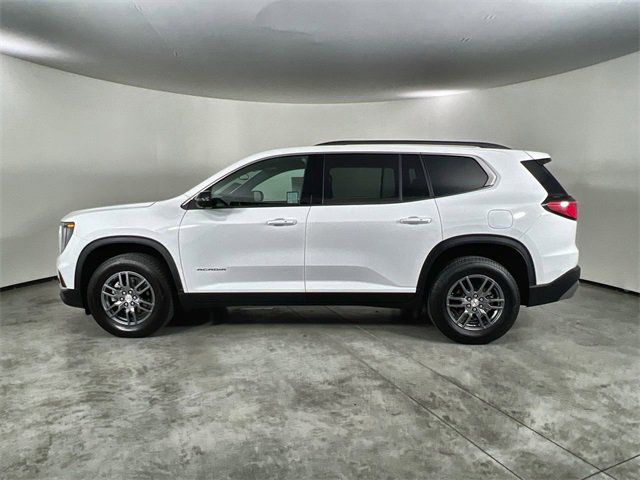 Used 2025 GMC Acadia Elevation image 5