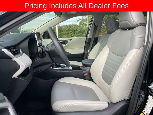 Used 2023 Toyota RAV4 XLE Premium AWD/4WD image 20