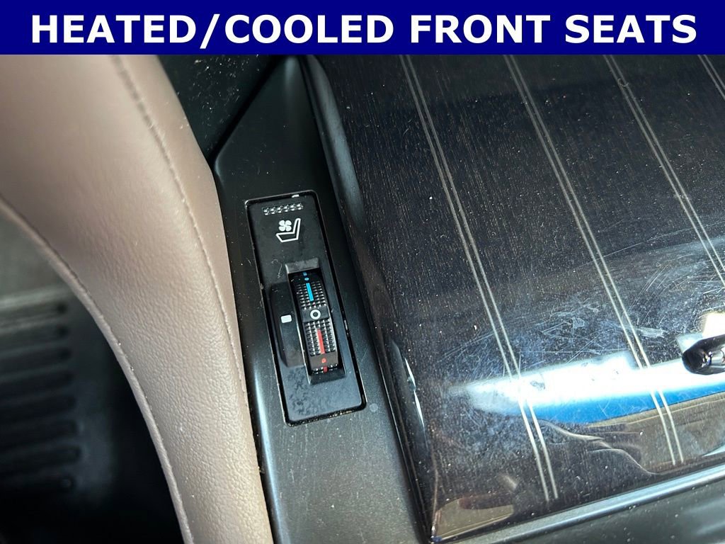 Used 2022 Lexus GX 460 Premium w/ Premium Package image 7