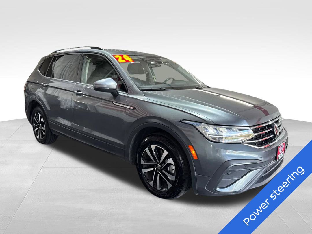 Used 2024 Volkswagen Tiguan S FWD image 3