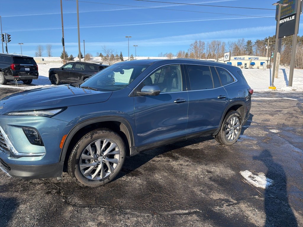 Used 2025 Buick Enclave Preferred image 6