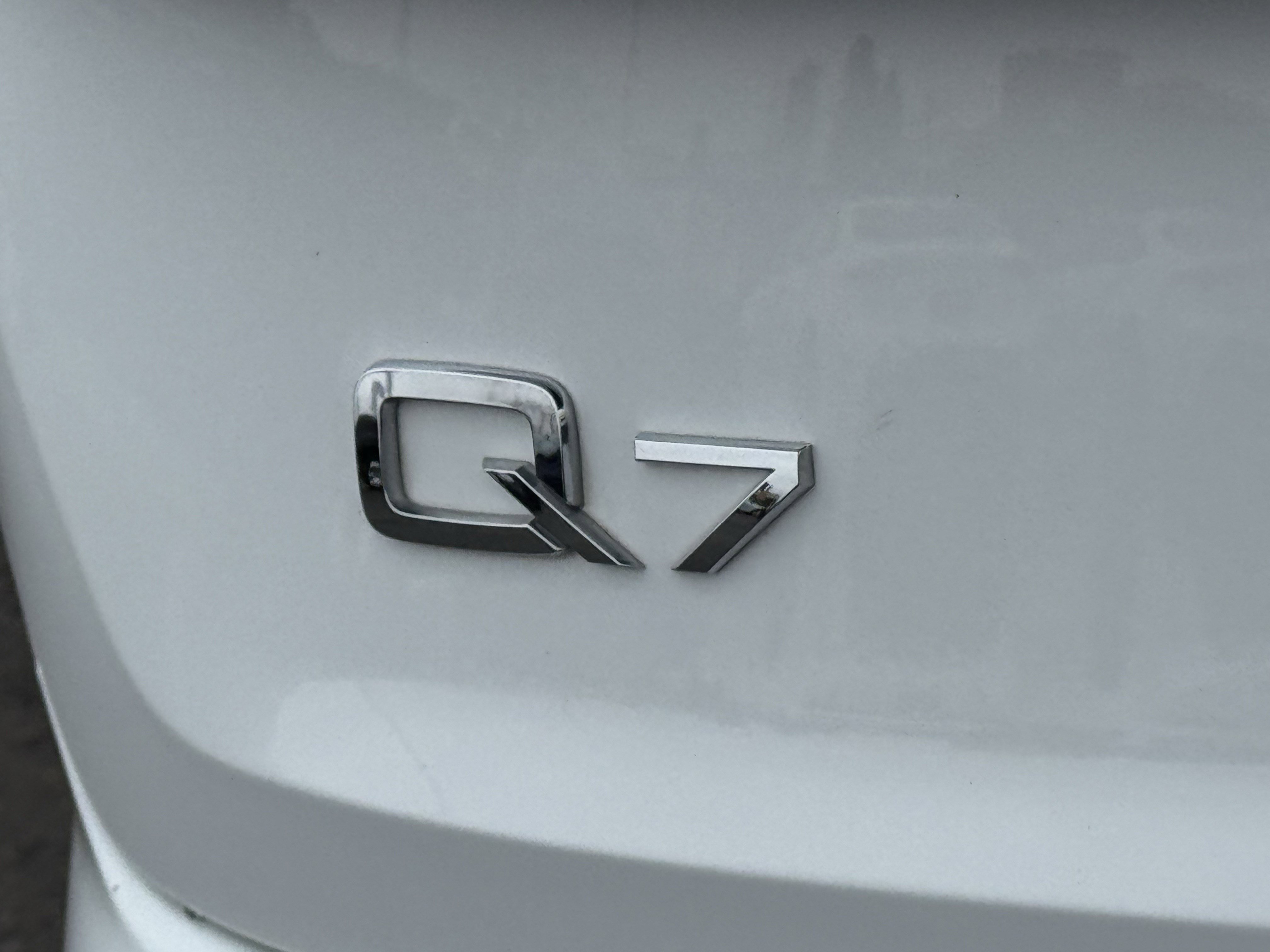 Used 2022 Audi Q7 Premium Plus image 46