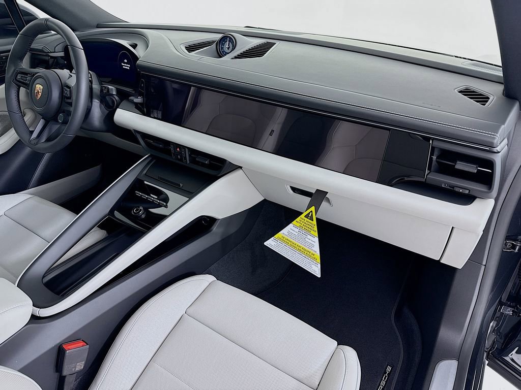 New 2026 Porsche Macan Electric image 34