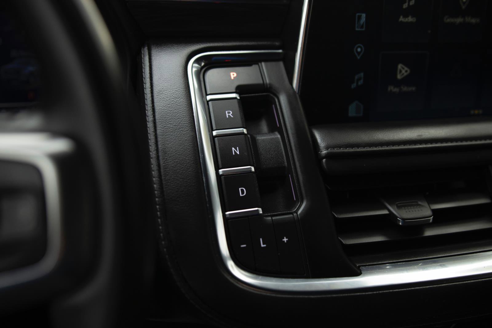 Used 2023 Chevrolet Suburban Z71 w/ Max Trailering Package image 8