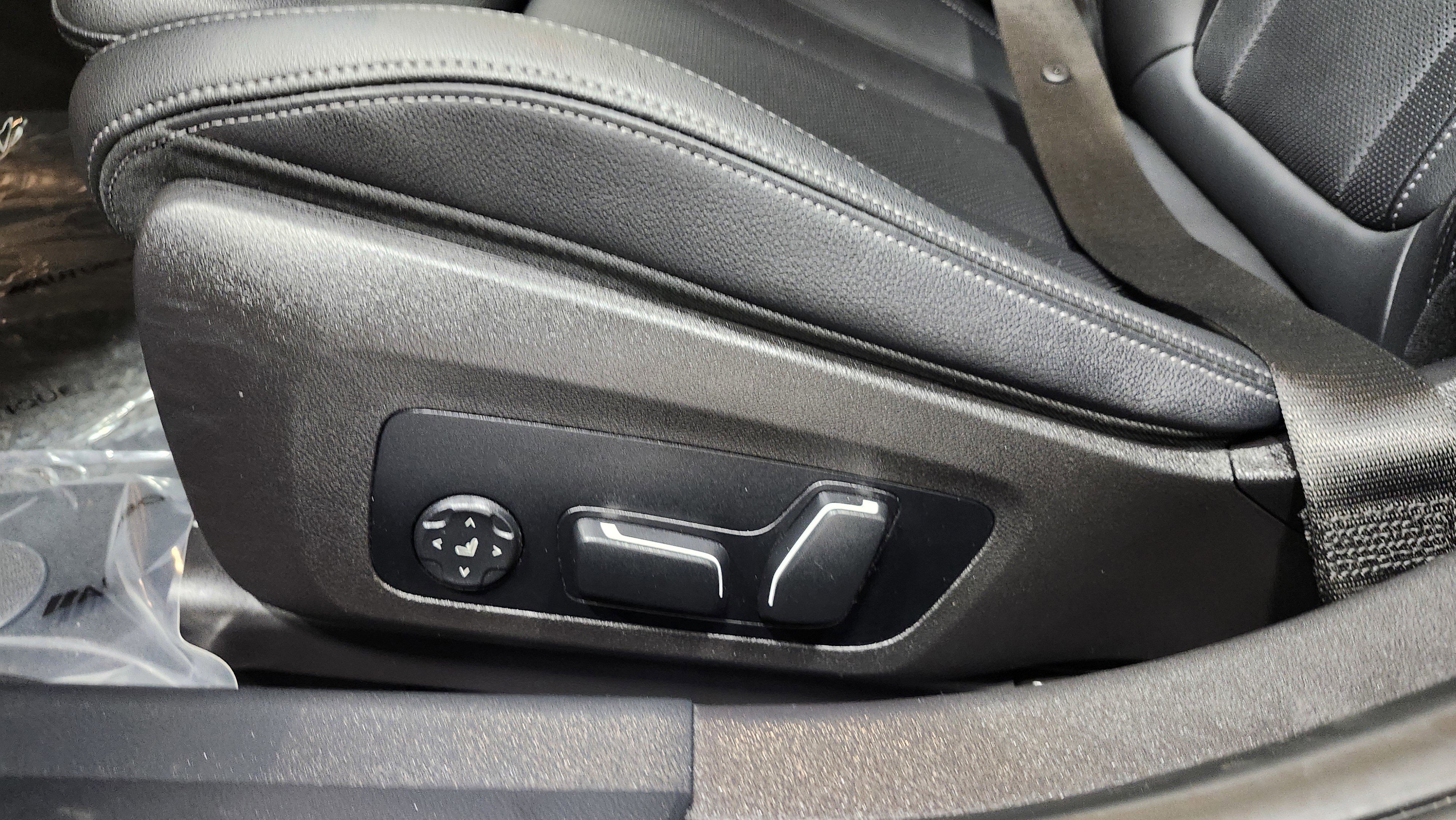 Used 2025 BMW 330i xDrive 330i xDrive w/ Convenience Package image 26