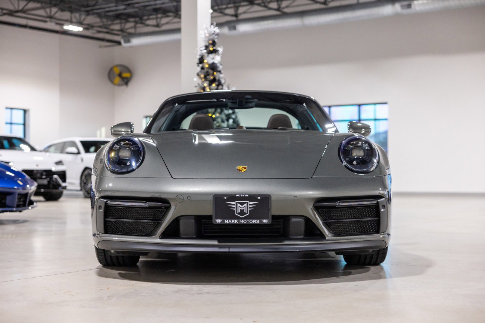 Used 2023 Porsche 911 Targa 4 GTS image 2