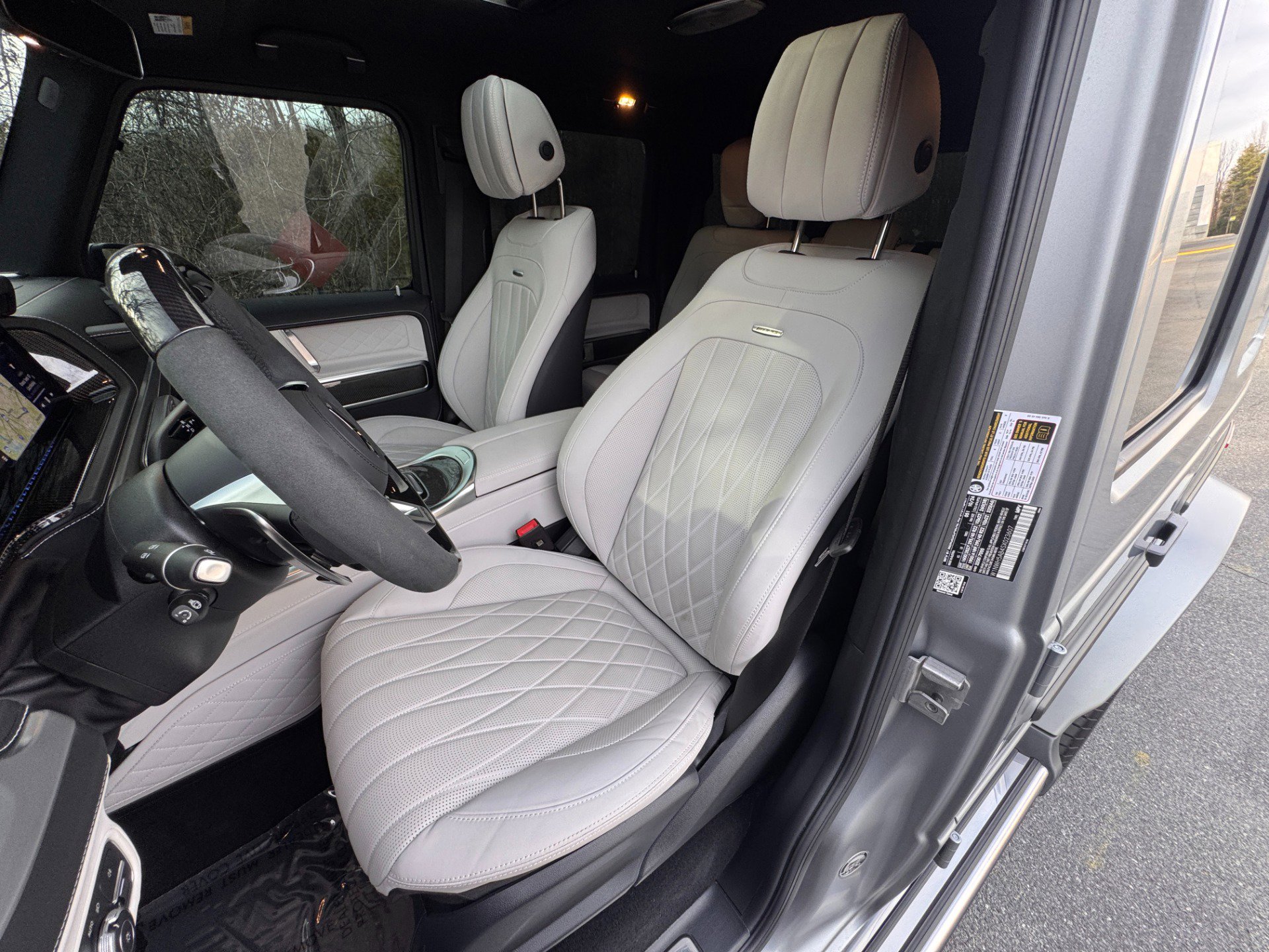 Used 2025 Mercedes-Benz G 63 AMG 4MATIC image 27