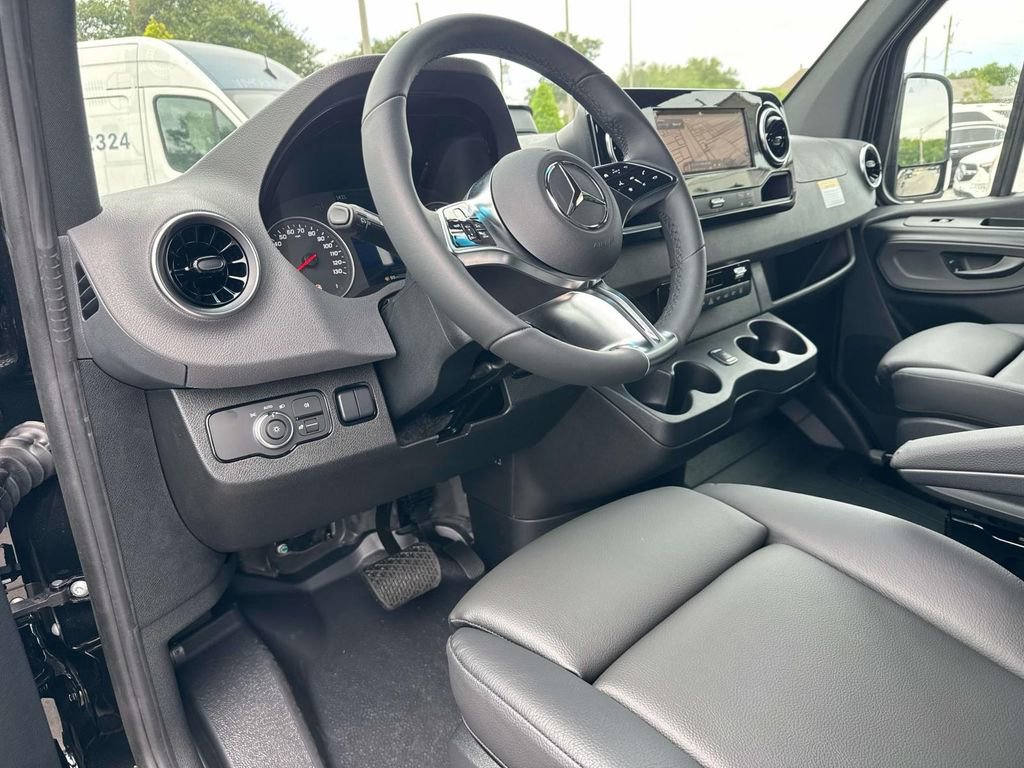 New 2026 Mercedes-Benz Sprinter 2500 image 9