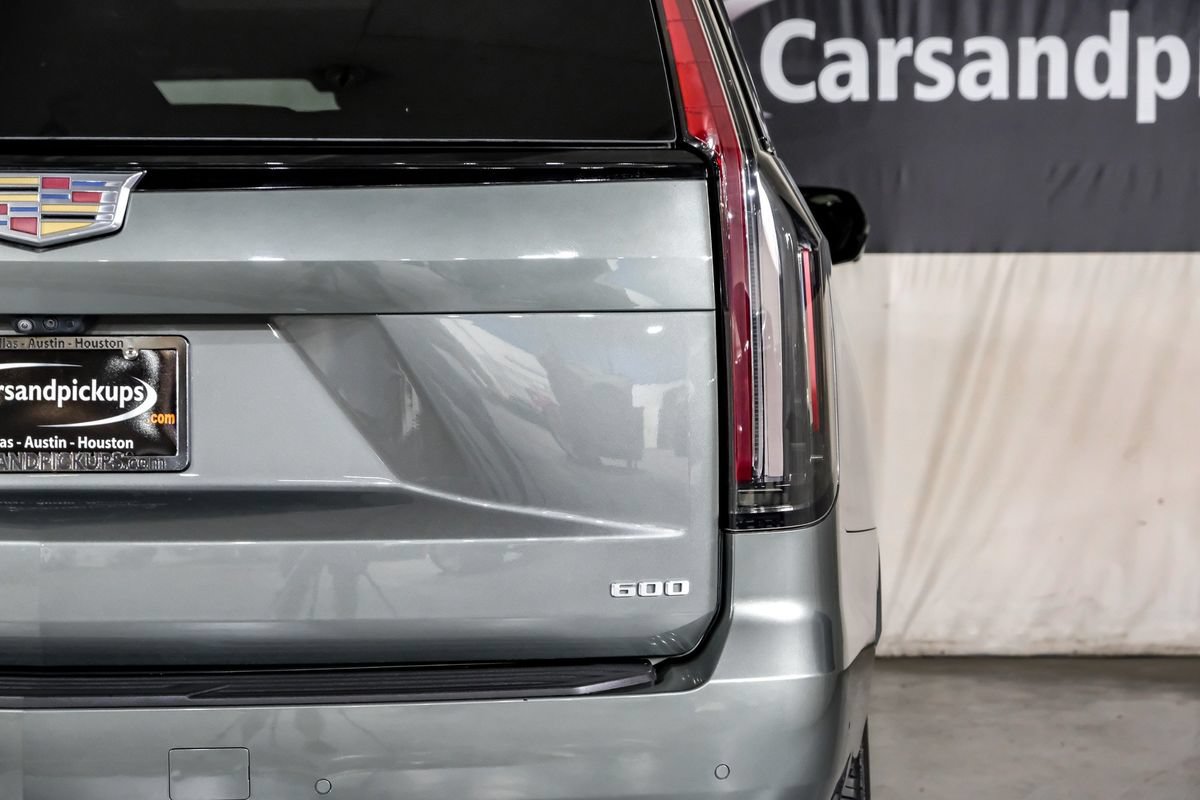 Used 2023 Cadillac Escalade ESV Sport Platinum AWD/4WD image 46