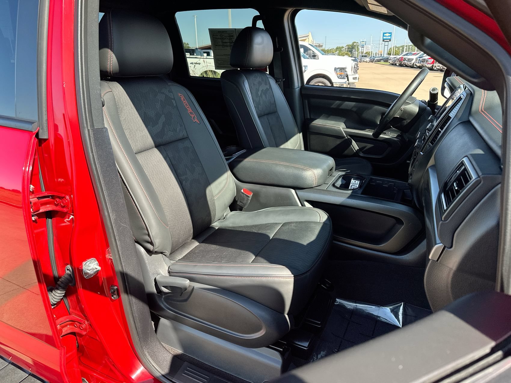 Used 2022 Nissan Titan PRO-4X w/ Pro-4x Utility Package AWD/4WD image 22