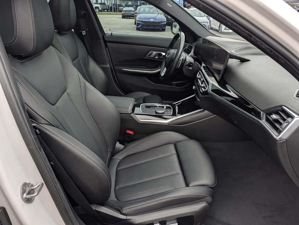 Used 2023 BMW 330i Sedan RWD image 34