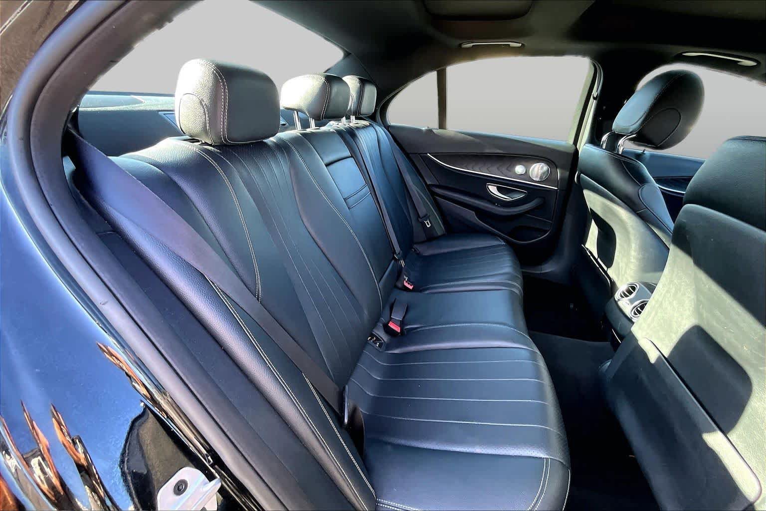 Used 2019 Mercedes-Benz E 300 image 19