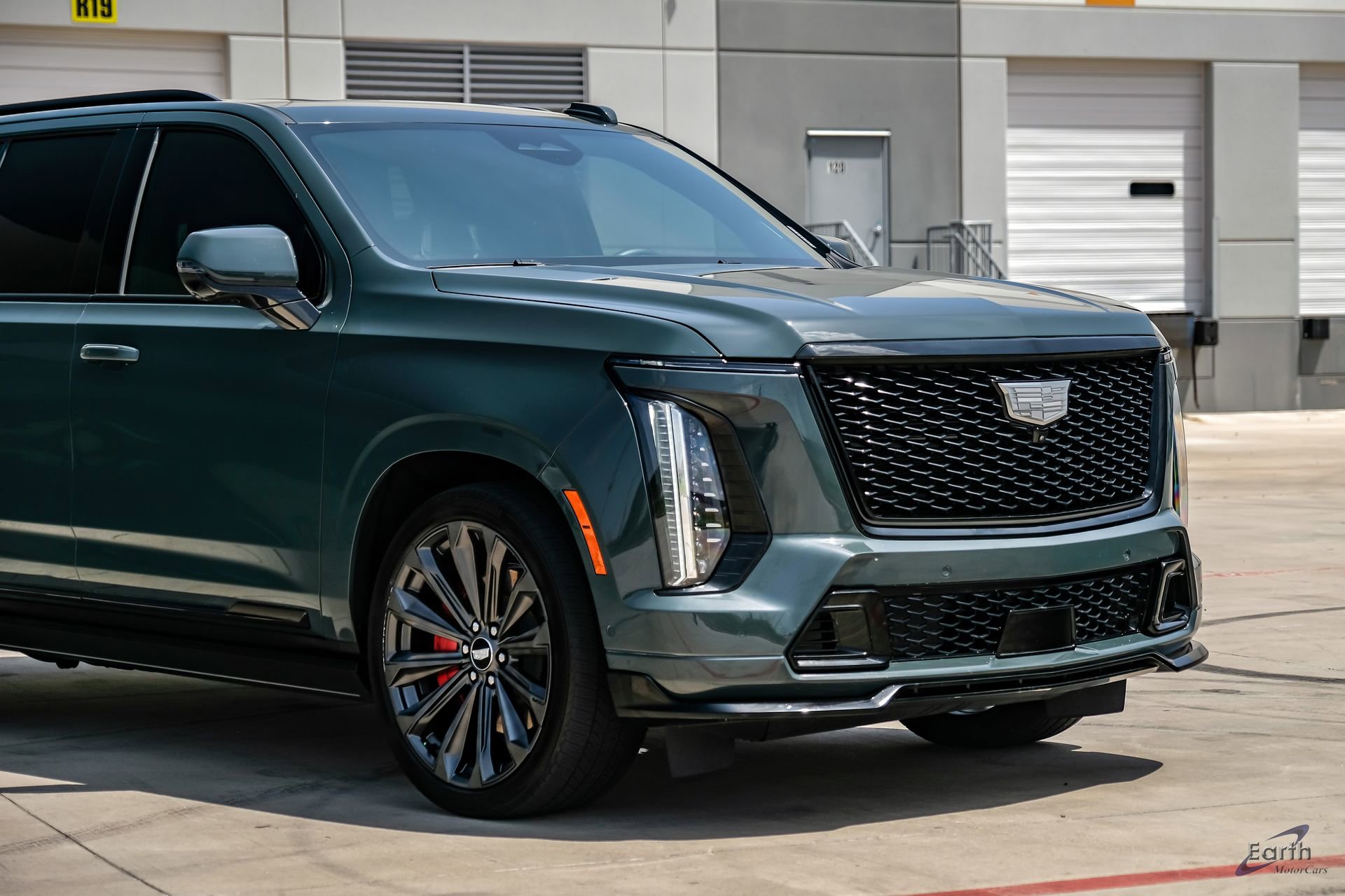 Used 2025 Cadillac Escalade V AWD/4WD image 26