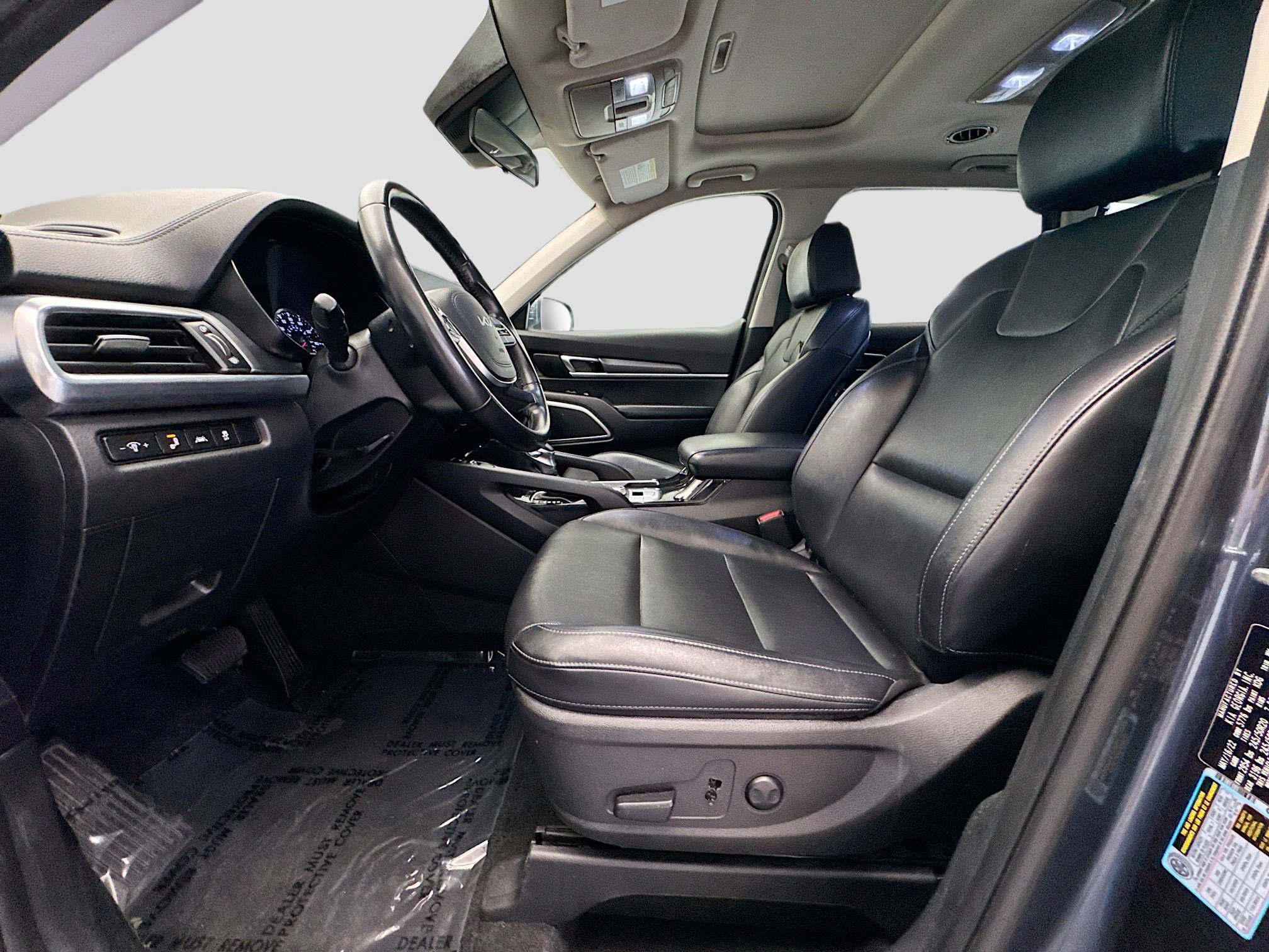 Used 2022 Kia Telluride S image 13