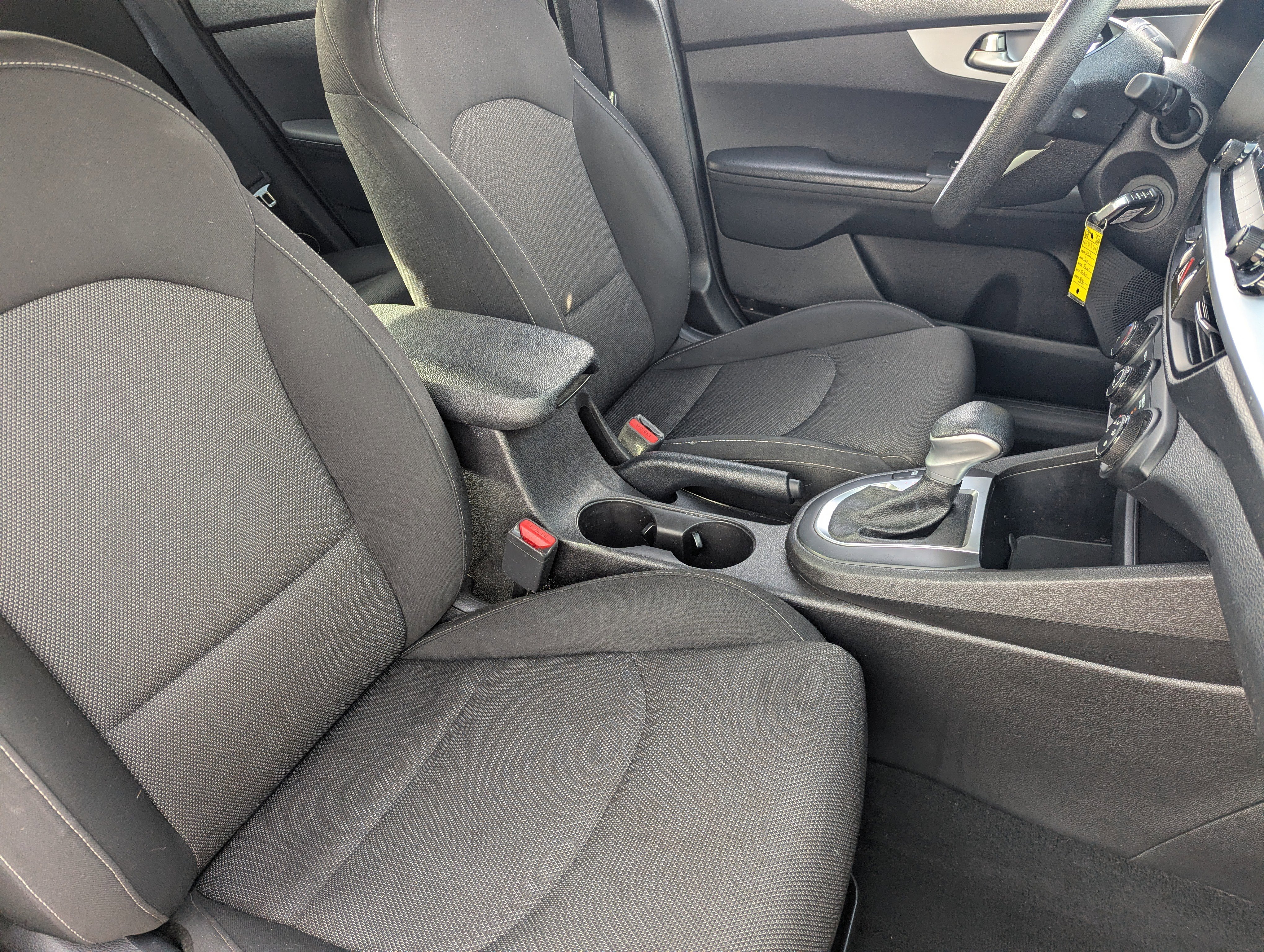 Certified 2022 Kia Forte Sedan image 8