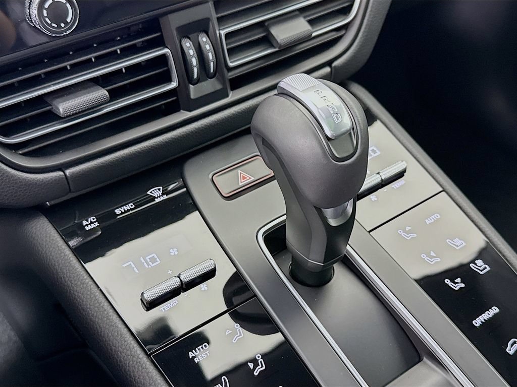 New 2026 Porsche Macan S AWD/4WD image 21