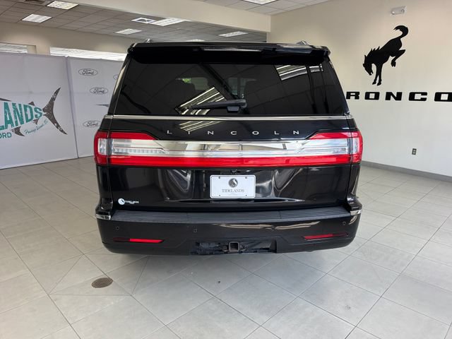 Used 2019 Lincoln Navigator Reserve AWD/4WD image 6