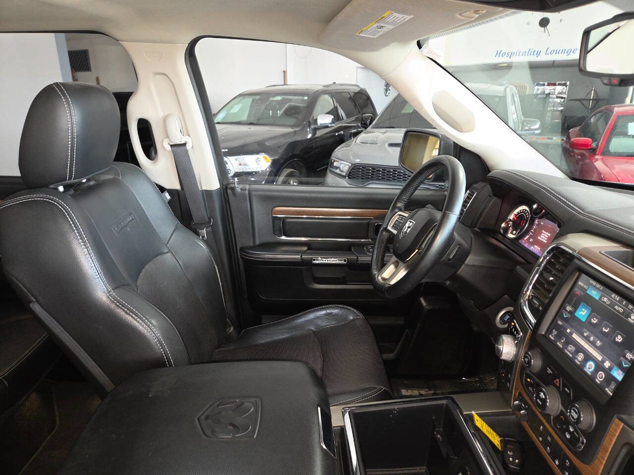 Used 2013 RAM 1500 Laramie w/ Convenience Group AWD/4WD image 31