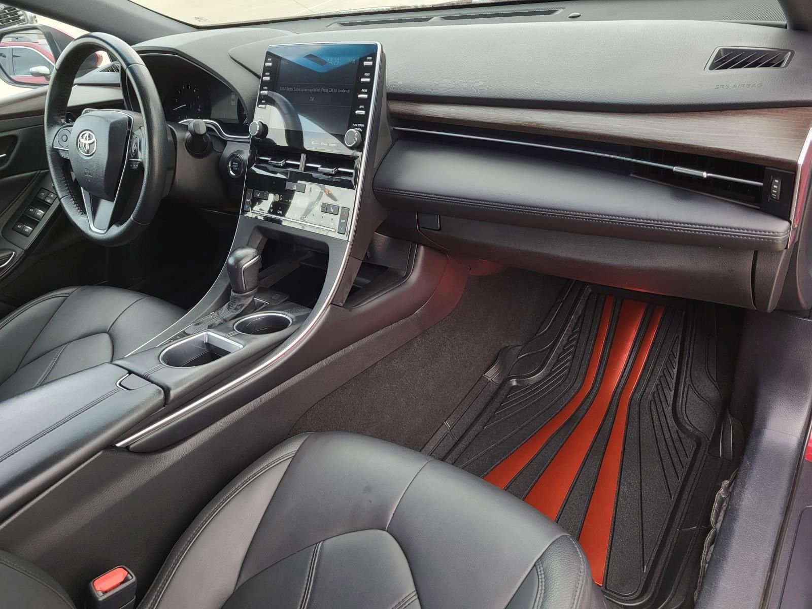 Used 2022 Toyota Avalon XLE image 8