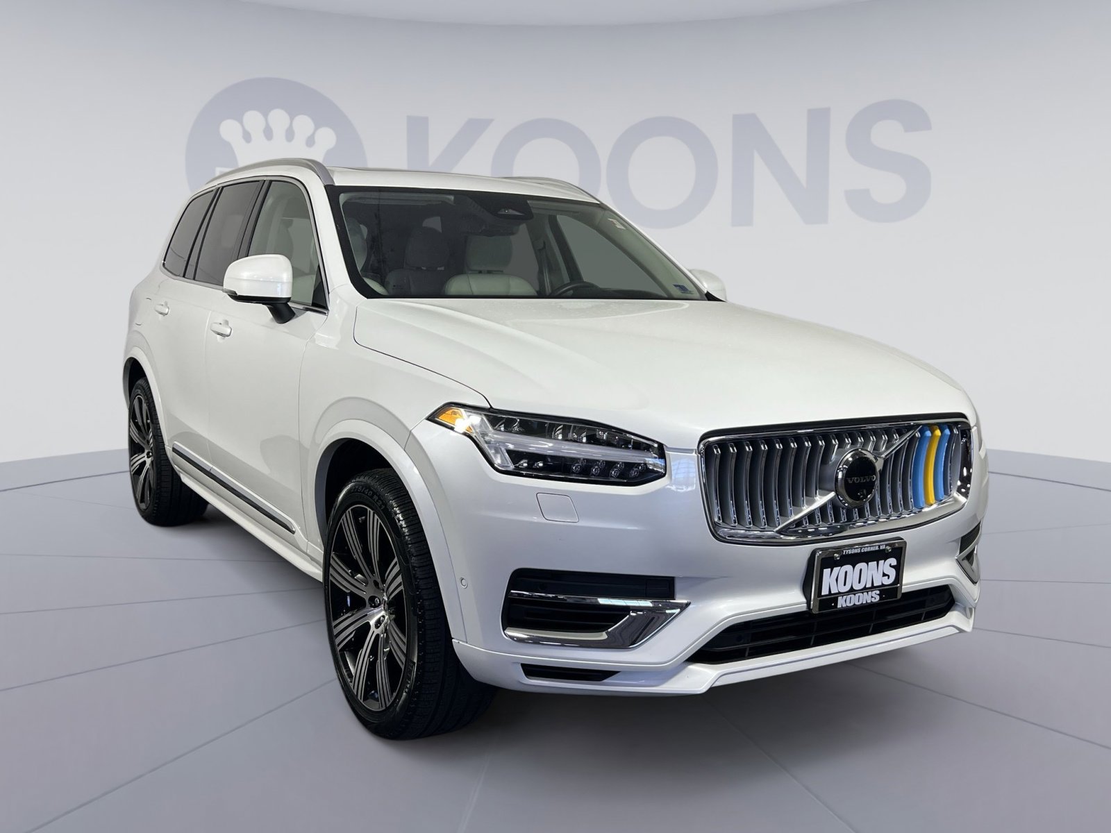 Used 2025 Volvo XC90 T8 Ultra image 10