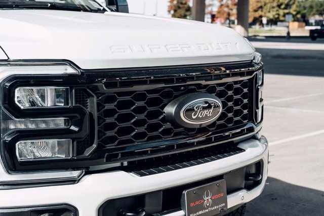 New 2026 Ford F250 Lariat w/ Black Appearance Package AWD/4WD image 5