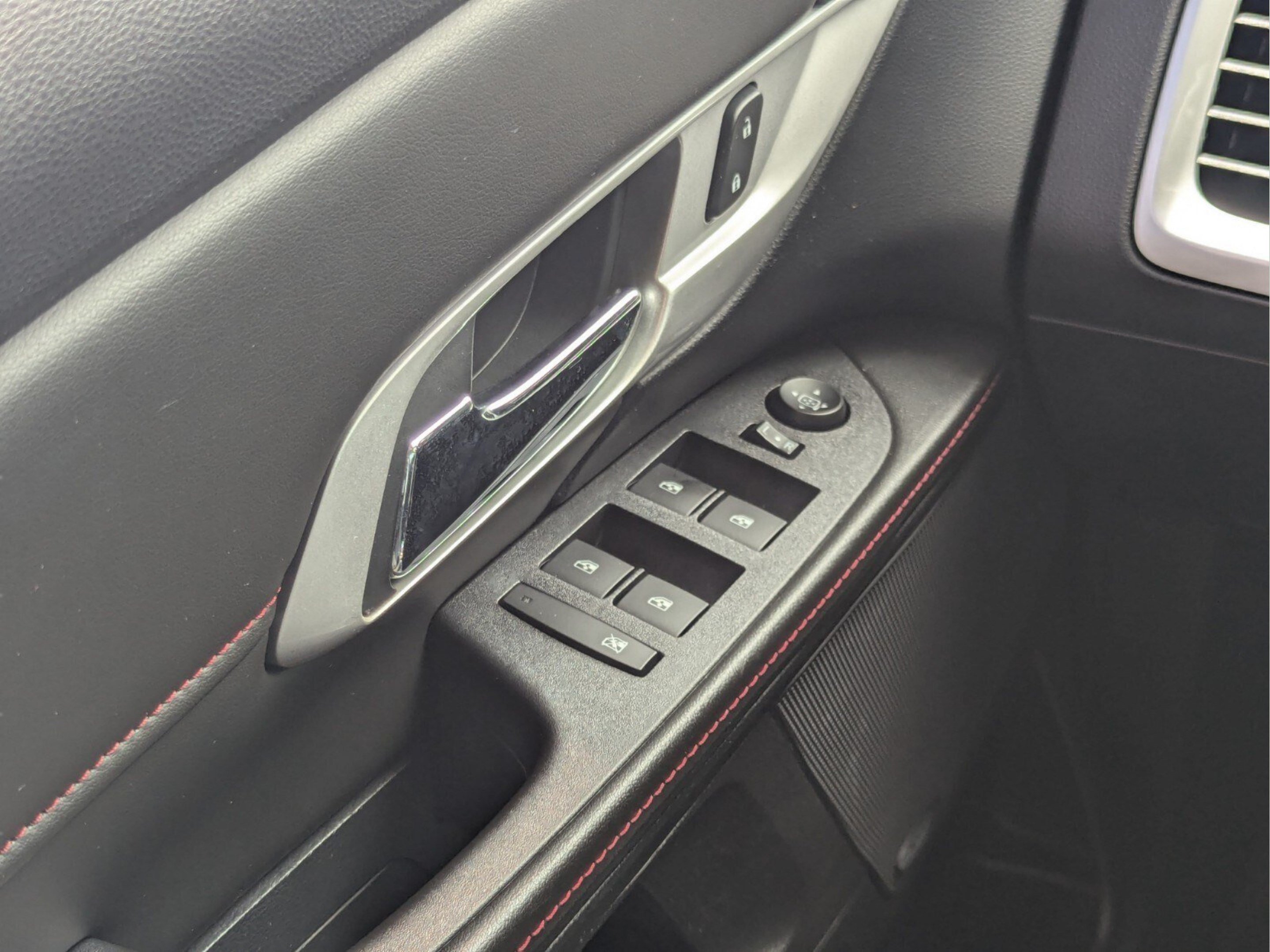 Used 2015 GMC Terrain SLT FWD image 16