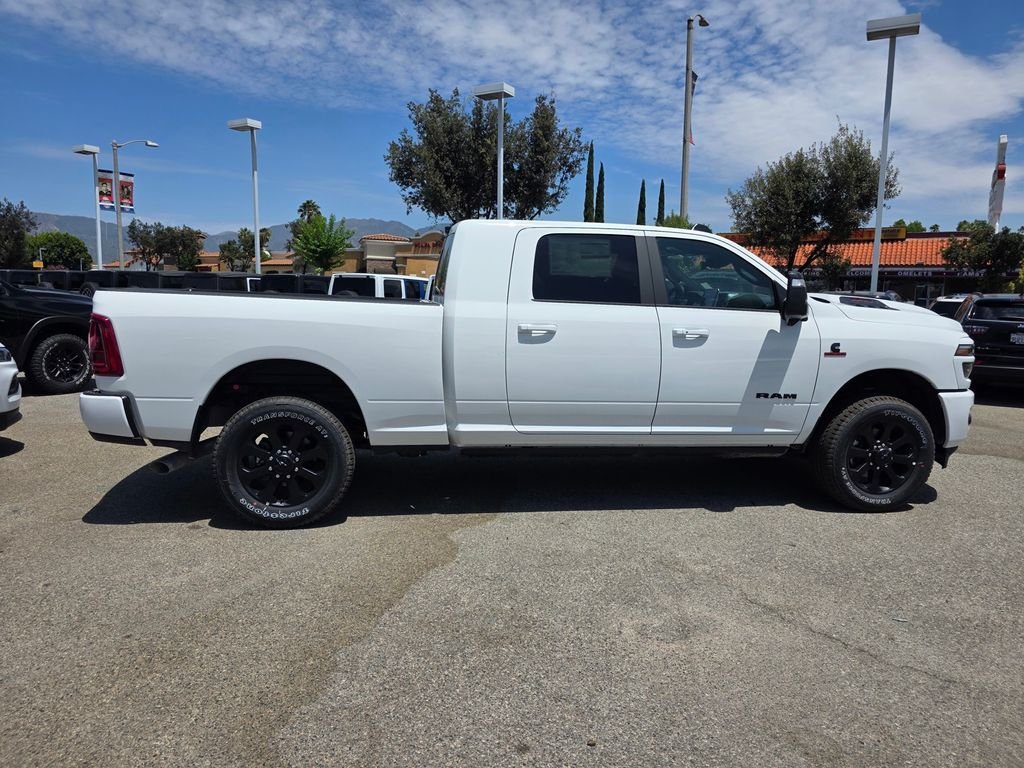 New 2026 RAM 2500 Laramie AWD/4WD image 3