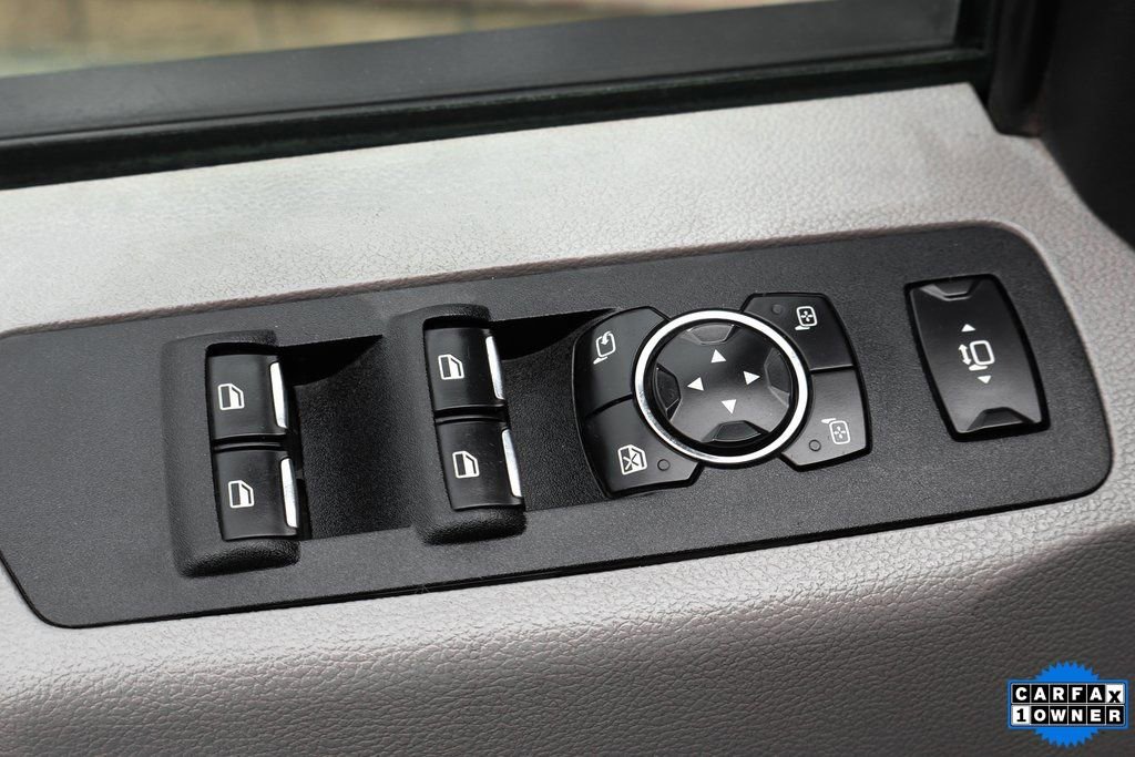 Used 2017 Ford F550 2WD Crew Cab Super Duty image 16