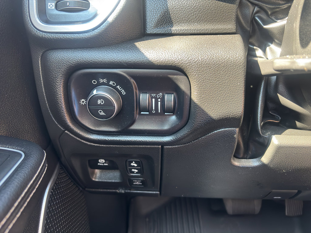 Used 2023 RAM 1500 Laramie image 13