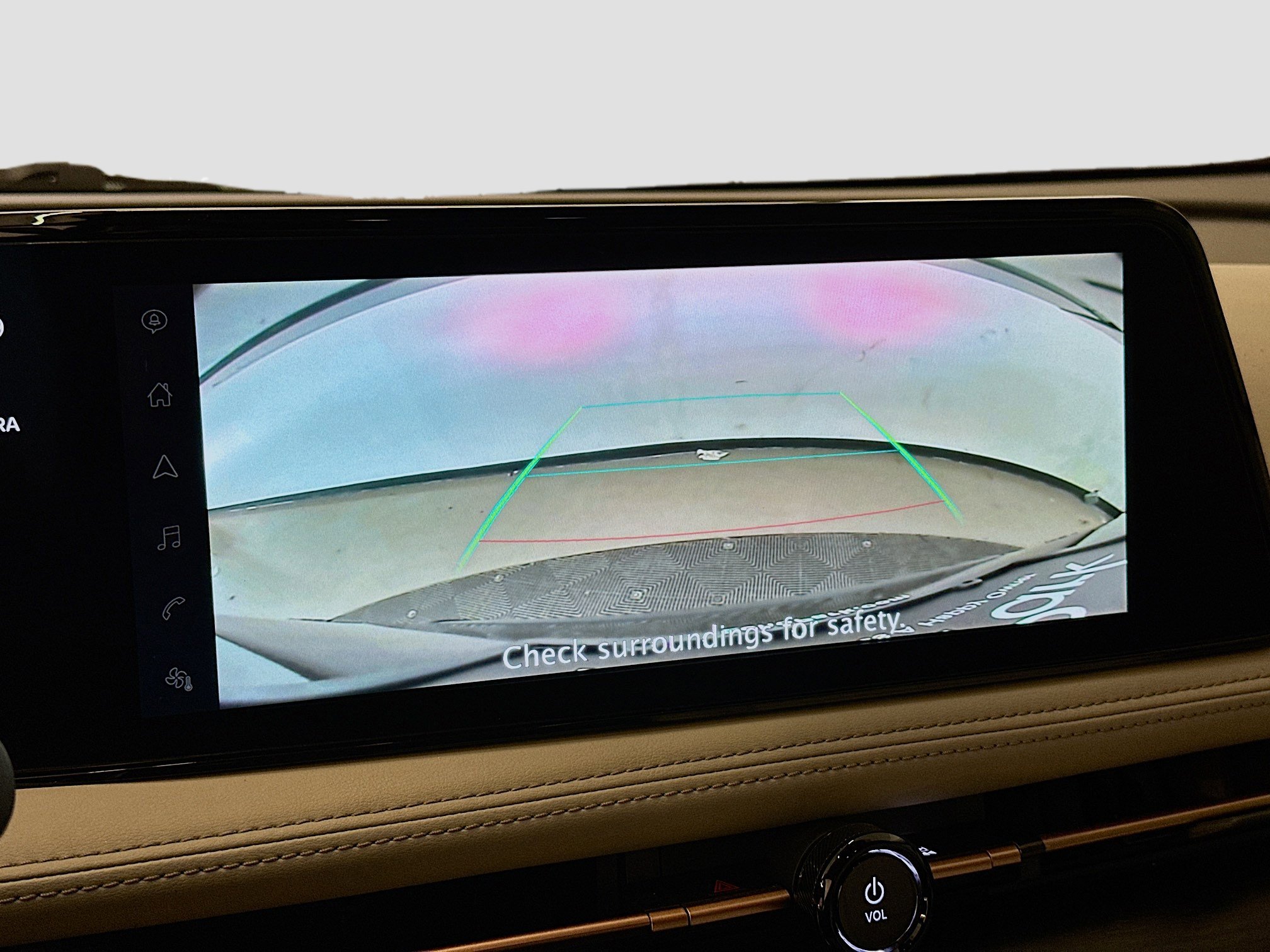 Used 2024 Nissan Ariya AWD image 23