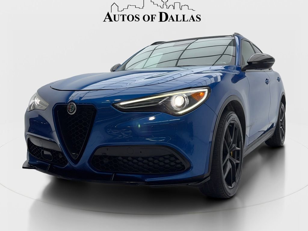 Used 2019 Alfa Romeo Stelvio Ti w/ Nero Edizione image 3