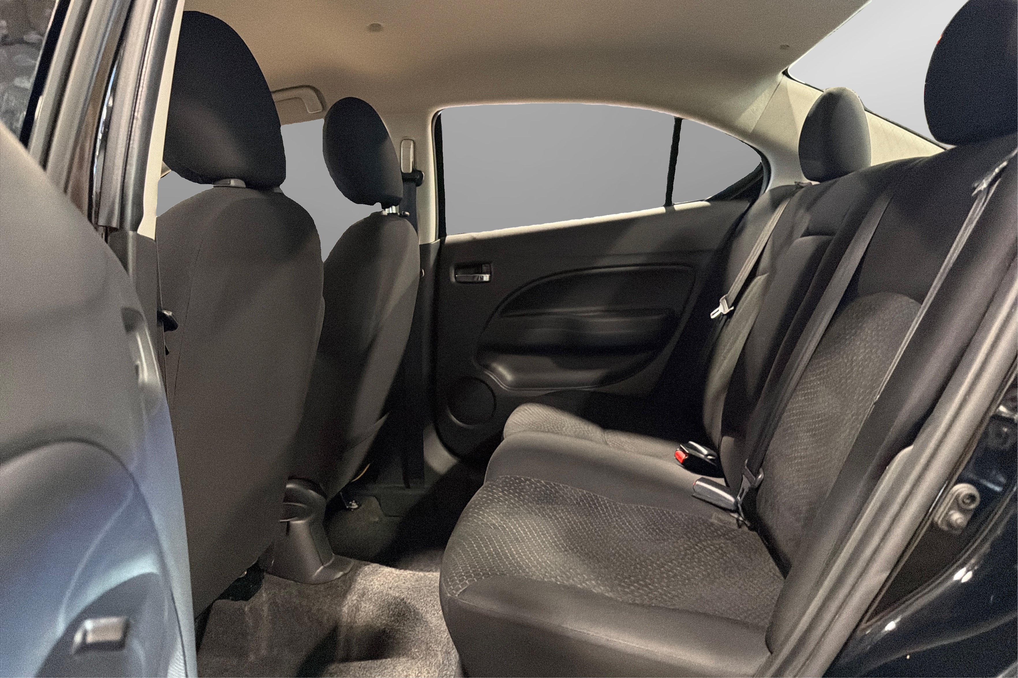Used 2024 Mitsubishi Mirage G4 SE FWD image 35